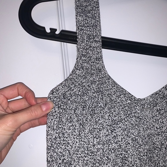 Wilfred | Women’s knitted crop top - Picture 3 of 4